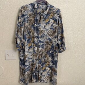 Men's Blue & Taupe Tropical Button-Up Shirt - Casual Camp Collar